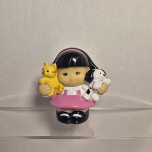Fisher Price Little People Sonya Lee Holding Puppy Kitten Pet Pets Cat Dog